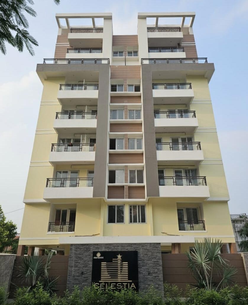 5 BHK apartments Charbagh